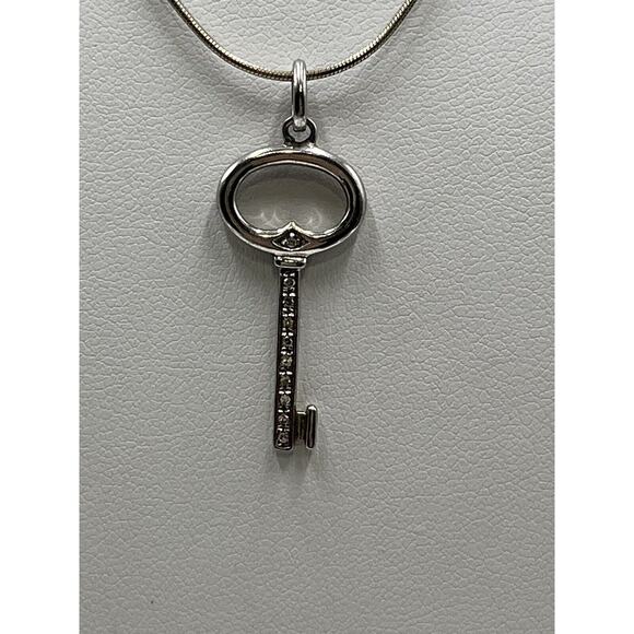 Sterling Silver 925 Designer SIGNED Diamond Chip Key Shaped Pendant Necklace - Picture 3 of 14